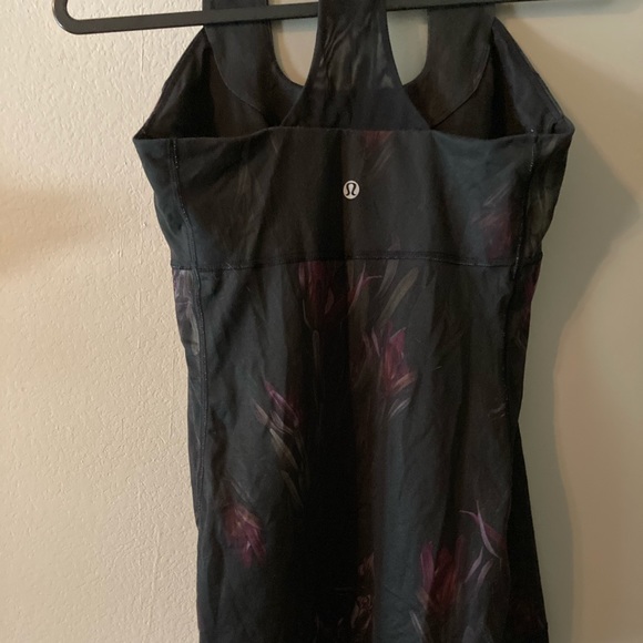 Lululemon Tank - Picture 4 of 5